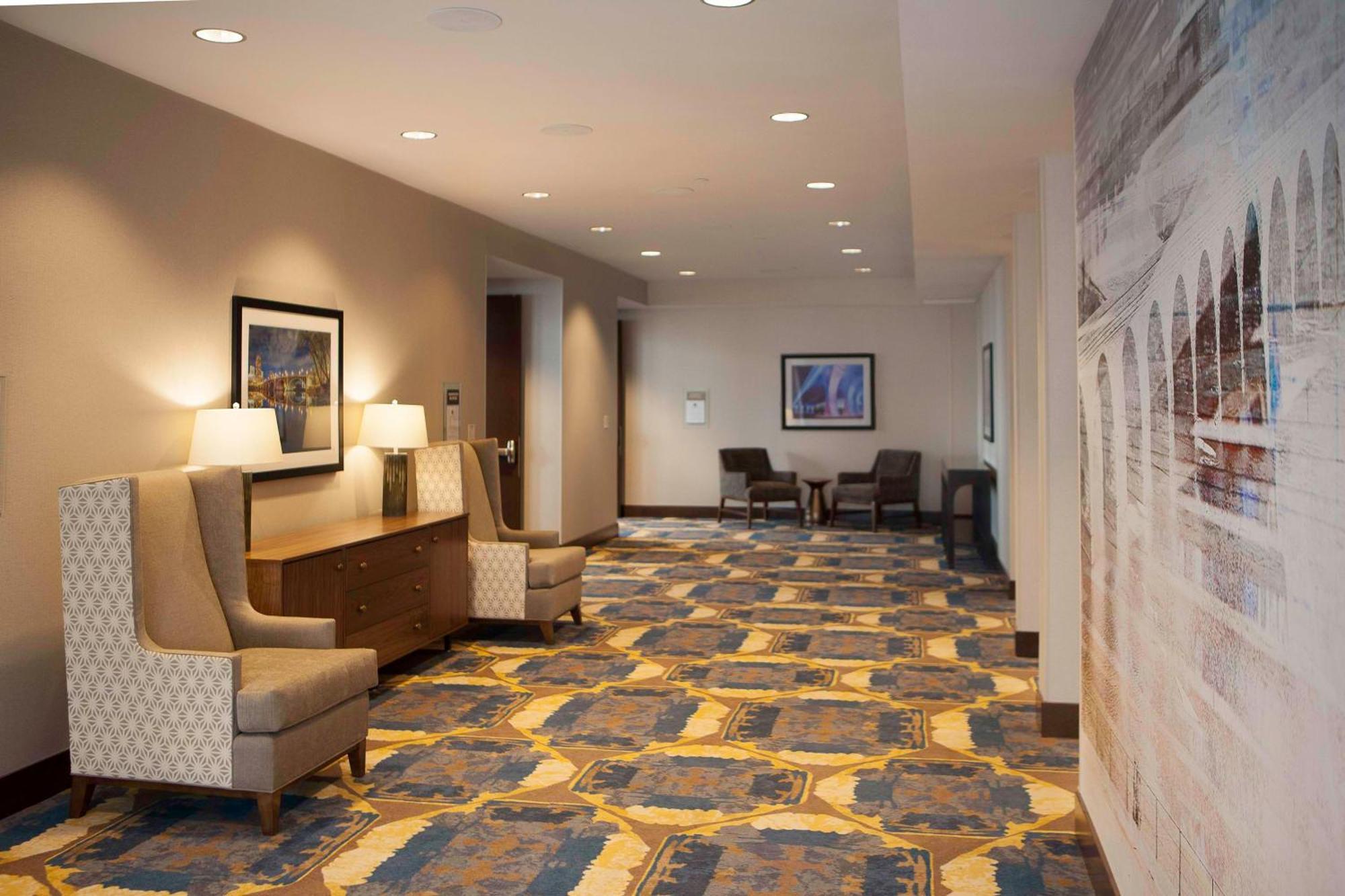 Hilton Garden Inn Minneapolis - University Area Exterior foto